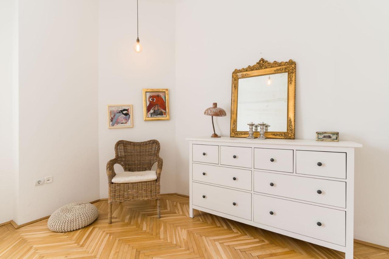 Klauzal Apartment W/3 Bedrooms, French Balcony Budapest Exterior foto