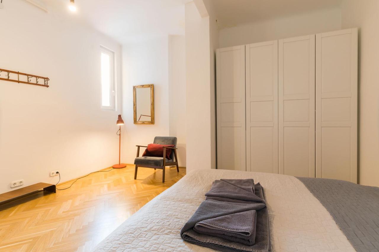 Klauzal Apartment W/3 Bedrooms, French Balcony Budapest Exterior foto