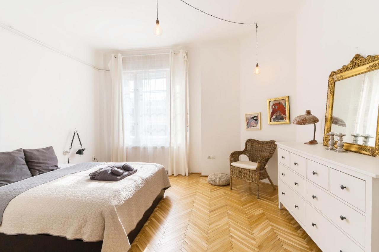 Klauzal Apartment W/3 Bedrooms, French Balcony Budapest Exterior foto