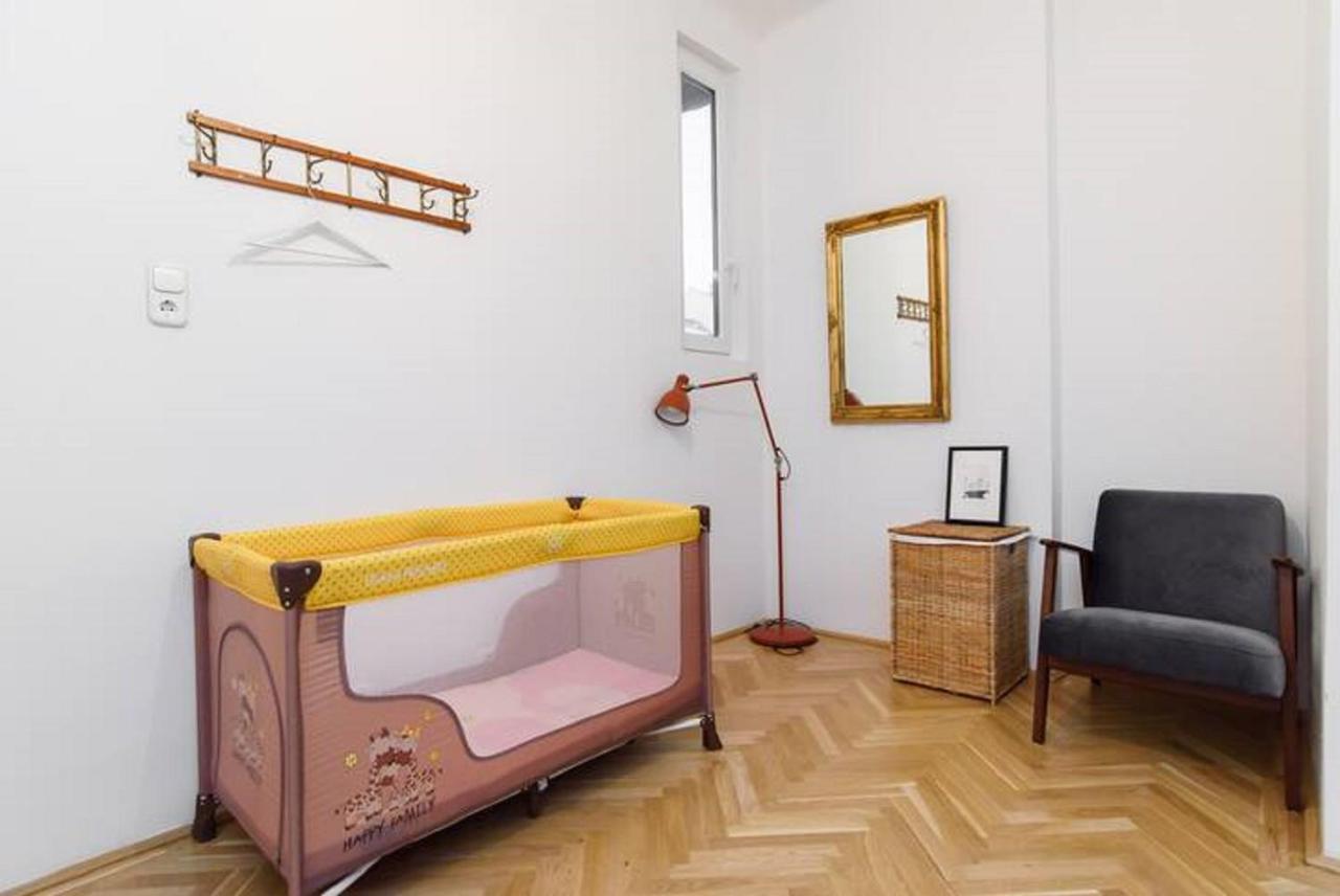 Klauzal Apartment W/3 Bedrooms, French Balcony Budapest Exterior foto