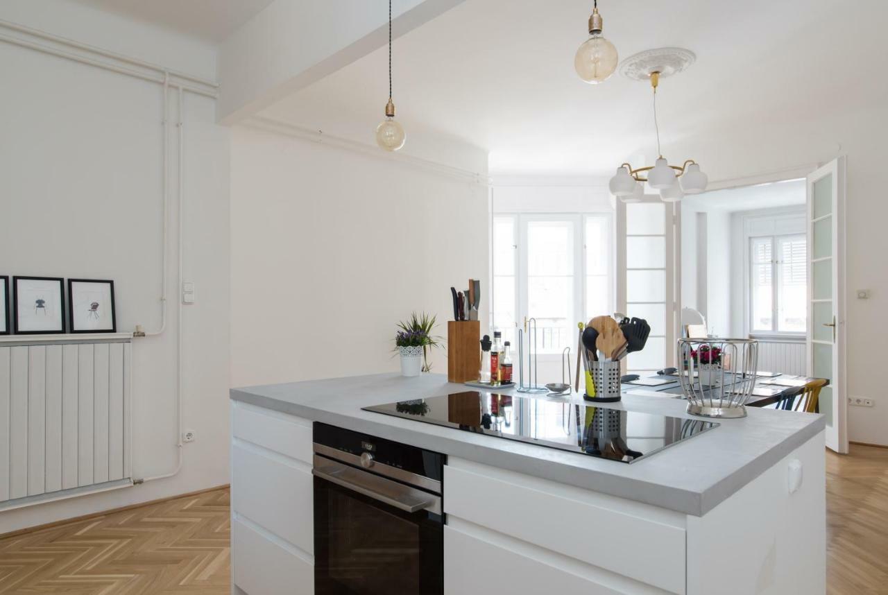 Klauzal Apartment W/3 Bedrooms, French Balcony Budapest Exterior foto